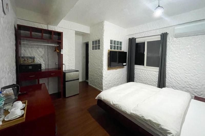 Montani Beach Resort Puerto Galera Powered By Cocotel Exterior foto