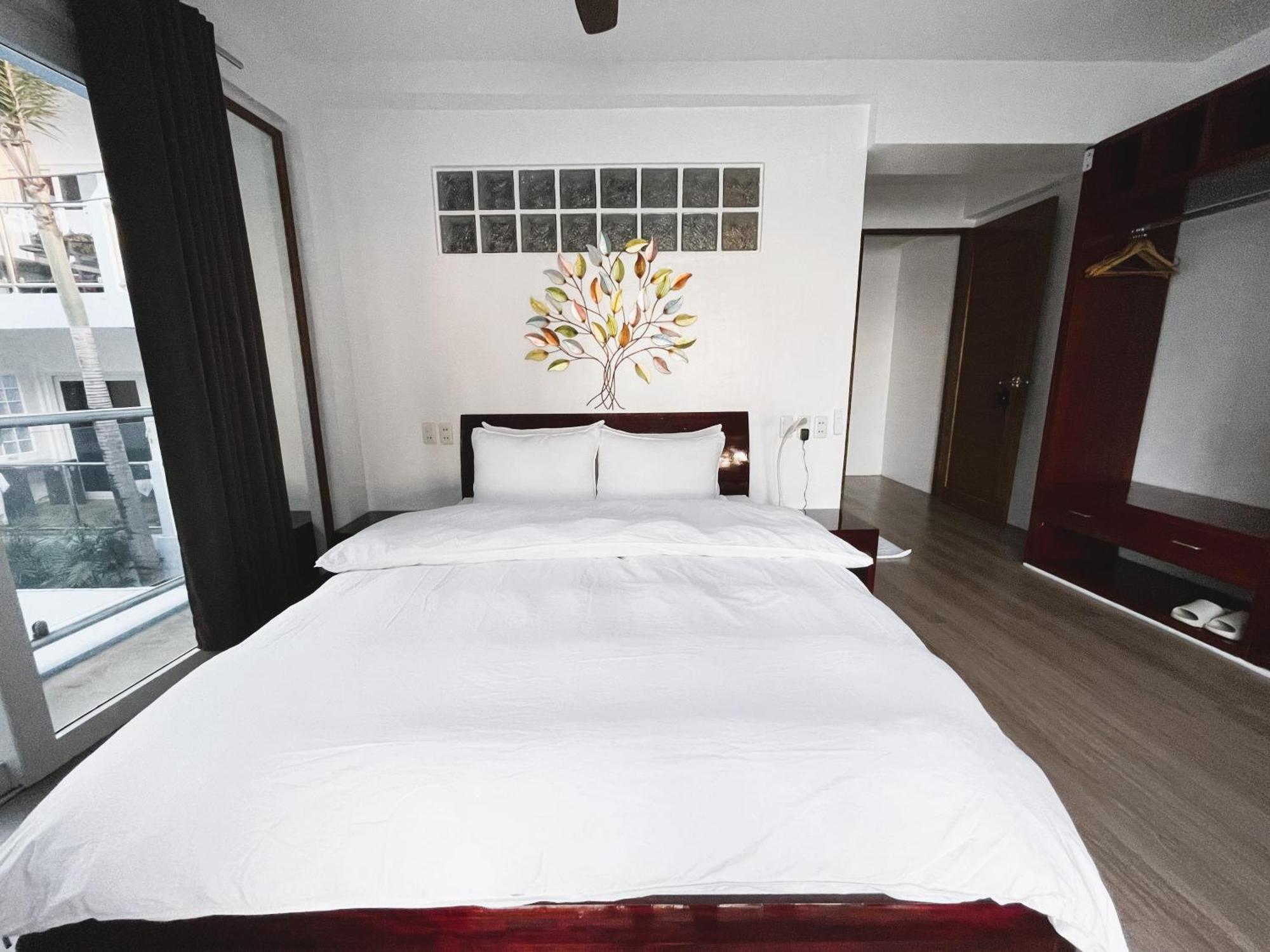 Montani Beach Resort Puerto Galera Powered By Cocotel Exterior foto
