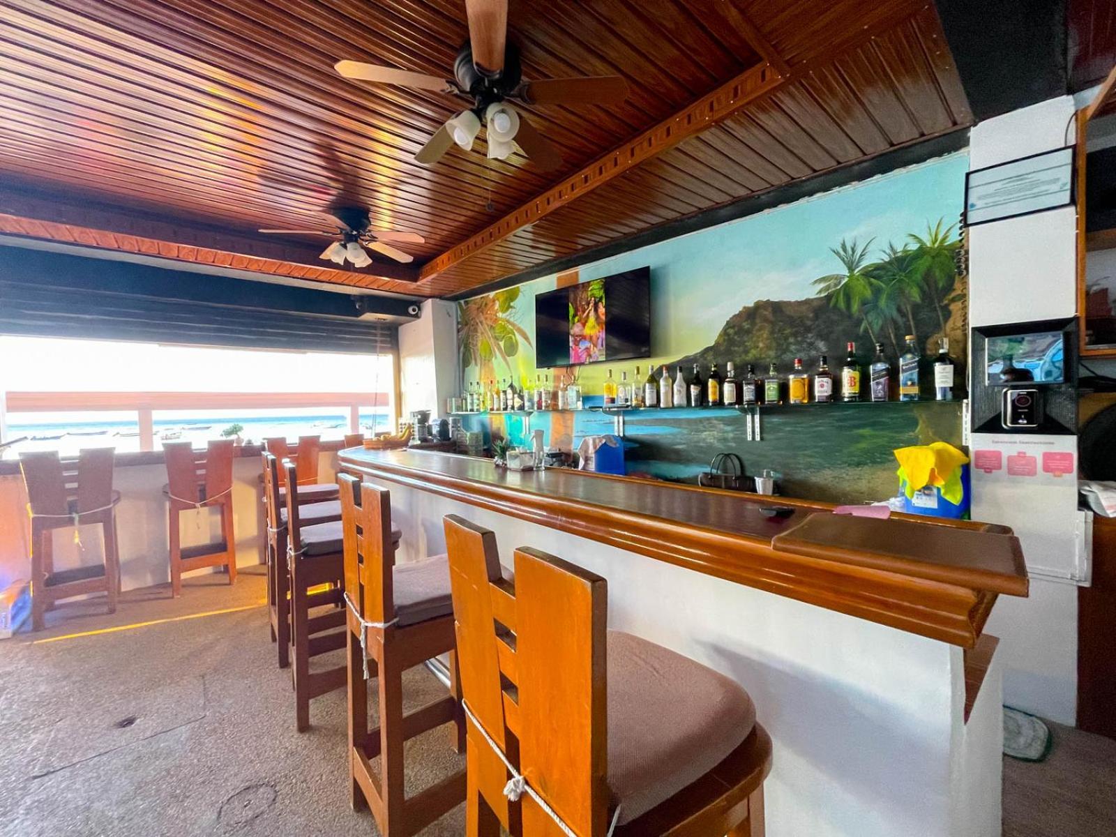 Montani Beach Resort Puerto Galera Powered By Cocotel Exterior foto
